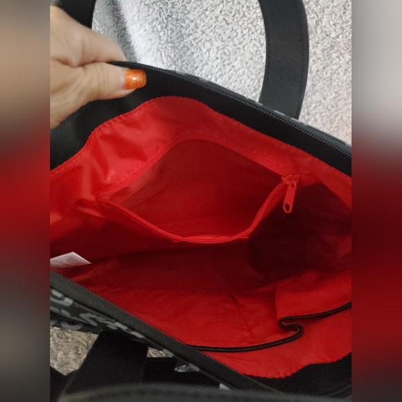 Sprayground Magnetic Pulse Travel Bag - Picture 10 of 13